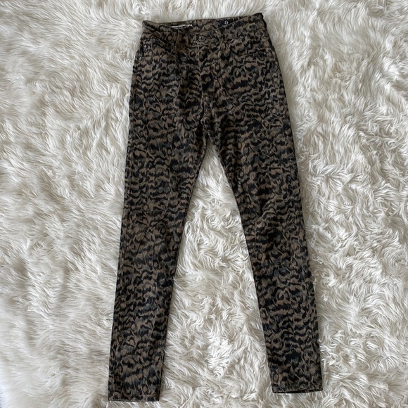 AG Farrah Vintage Leopard Skinny Ankle Corduroy Jean - Picture 7 of 14